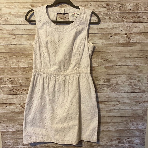 Vineyard Vines Dresses & Skirts - Vineyard Vines | White Eyelet Dress